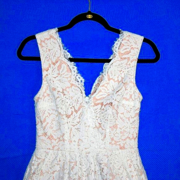 Lulus Lace Scalloped Midi Dress - Women's Size XS - White with Nude Lining - Picture 1 of 10